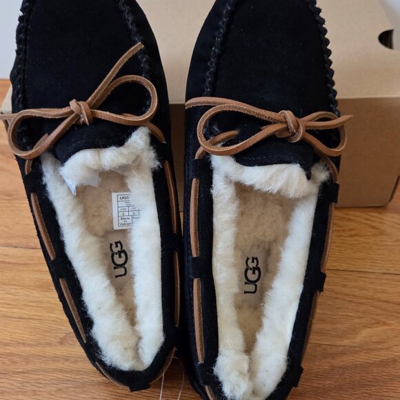 Brand New Ugg Moccasin Slippers Size 5 Black - Picture 5 of 7